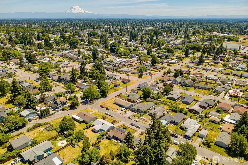 1759 S 43rd Street Tacoma WA 98418