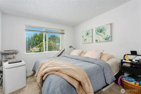 1759 S 43rd Street Tacoma WA 98418