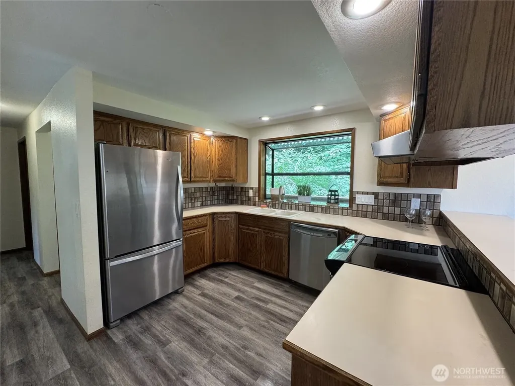 23909 123rd Street E Buckley WA 98321