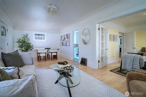 511 N 76th Street Seattle WA 98103