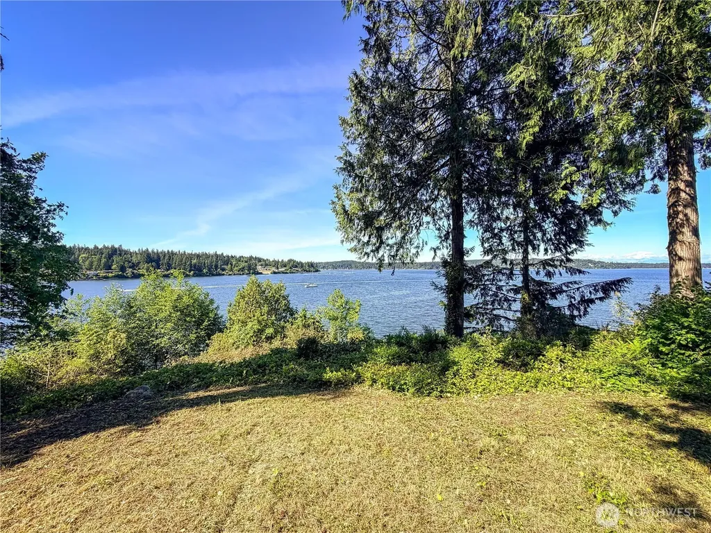 17180 Agate Street NE Bainbridge Island WA 98110