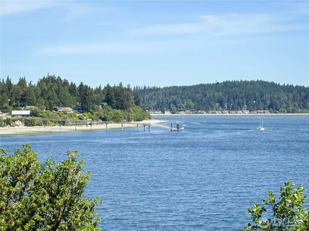 17180 Agate Street NE Bainbridge Island WA 98110