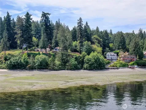 17180 Agate Street NE Bainbridge Island WA 98110