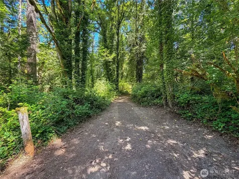 17180 Agate Street NE Bainbridge Island WA 98110