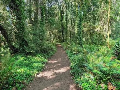 17180 Agate Street NE Bainbridge Island WA 98110