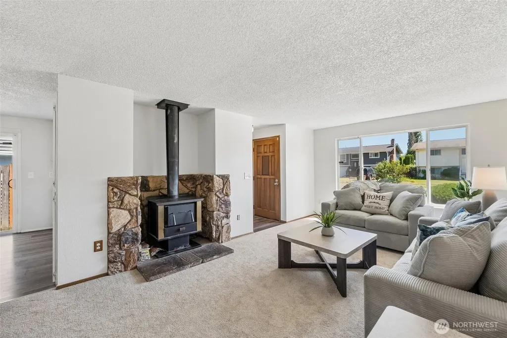 9024 E G Street Tacoma WA 98445