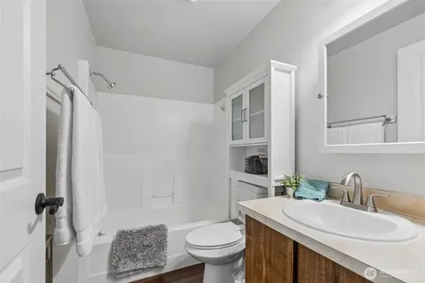 9024 E G Street Tacoma WA 98445