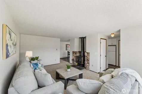 9024 E G Street Tacoma WA 98445