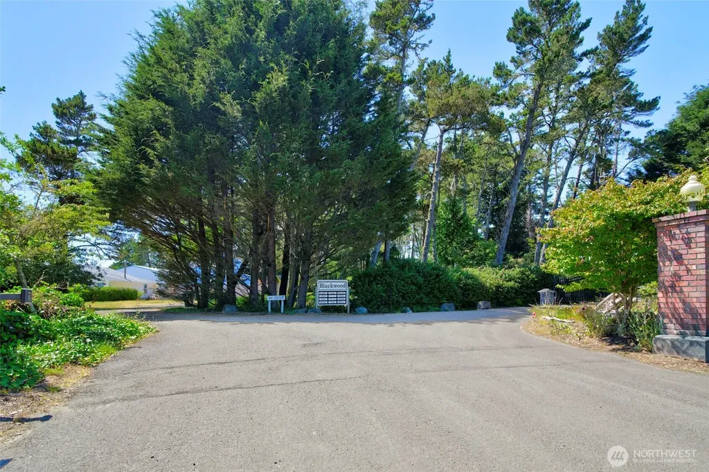 20713 Pacific Way Ocean Park WA 98640
