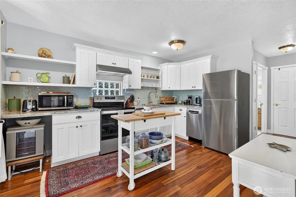 20713 Pacific Way Ocean Park WA 98640
