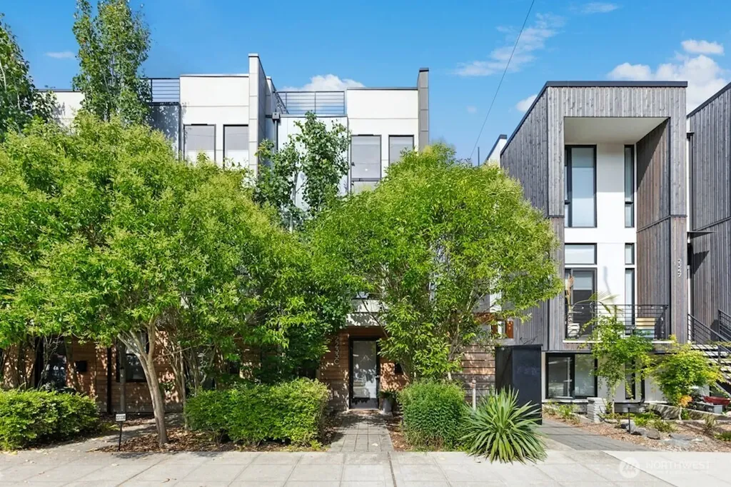 2233 Minor Avenue Seattle WA 98102