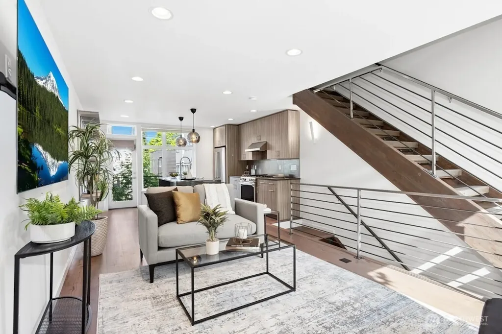 2233 Minor Avenue Seattle WA 98102