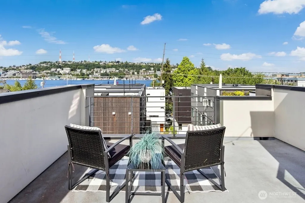 2233 Minor Avenue Seattle WA 98102
