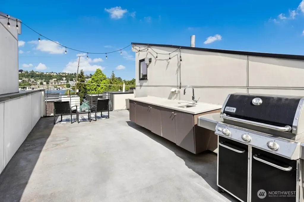 2233 Minor Avenue Seattle WA 98102