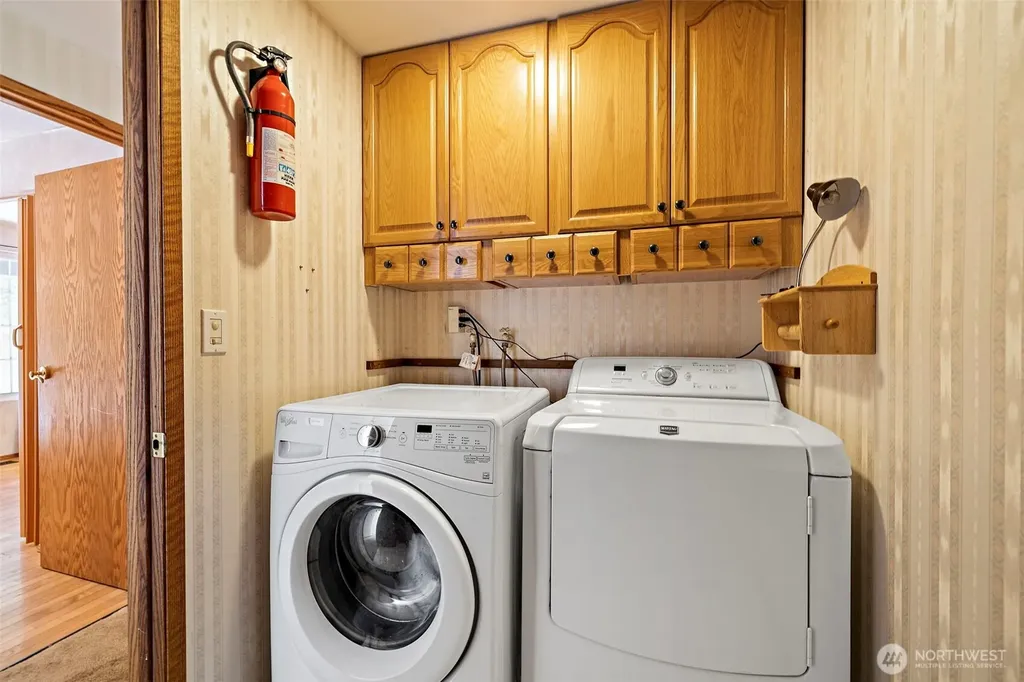 145 Big Bear Place NW Issaquah WA 98027