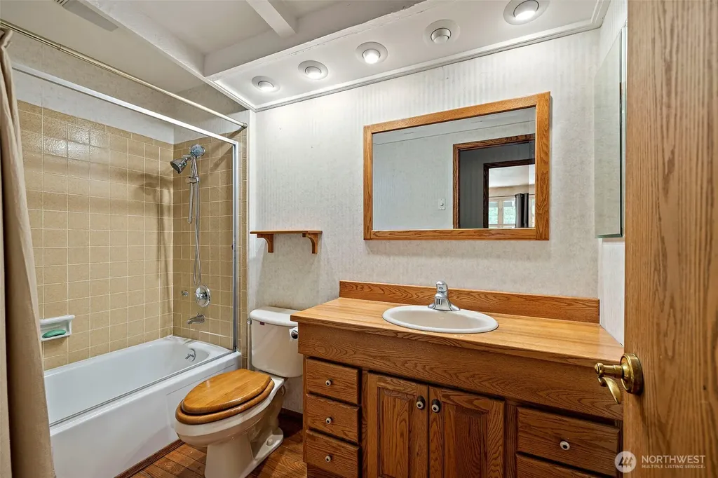 145 Big Bear Place NW Issaquah WA 98027