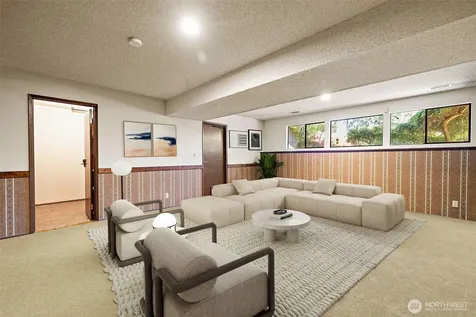 145 Big Bear Place NW Issaquah WA 98027