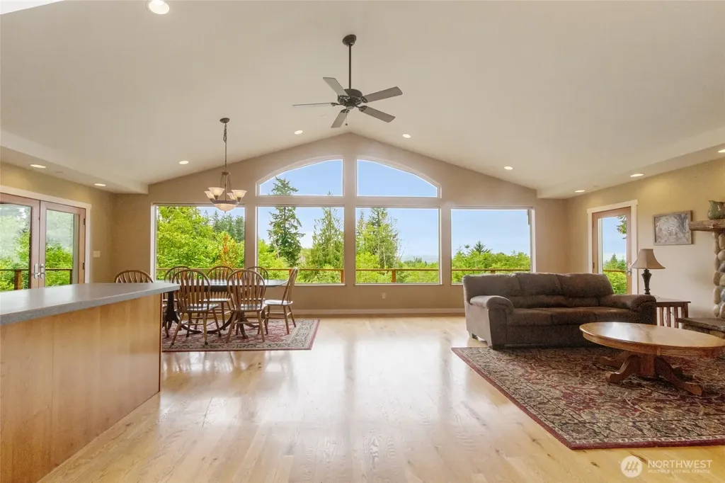 125 Gleason Road Centralia WA 98531