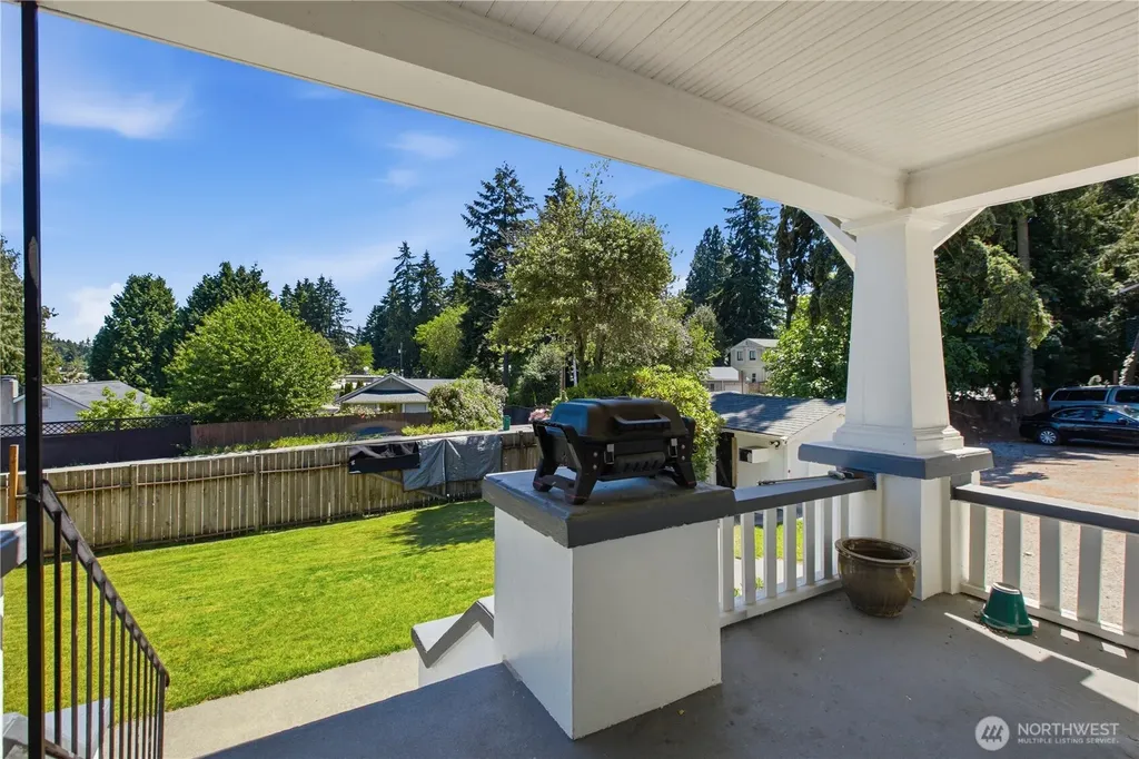 13025 Ambaum Boulevard SW Burien WA 98146