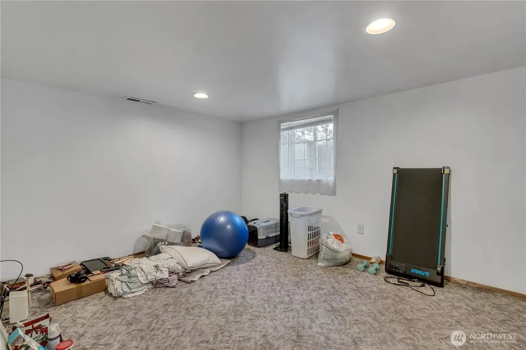 13025 Ambaum Boulevard SW Burien WA 98146