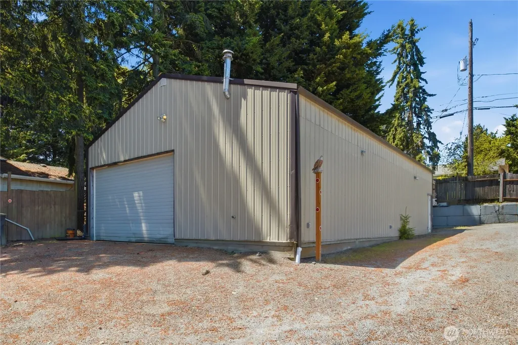 13025 Ambaum Boulevard SW Burien WA 98146