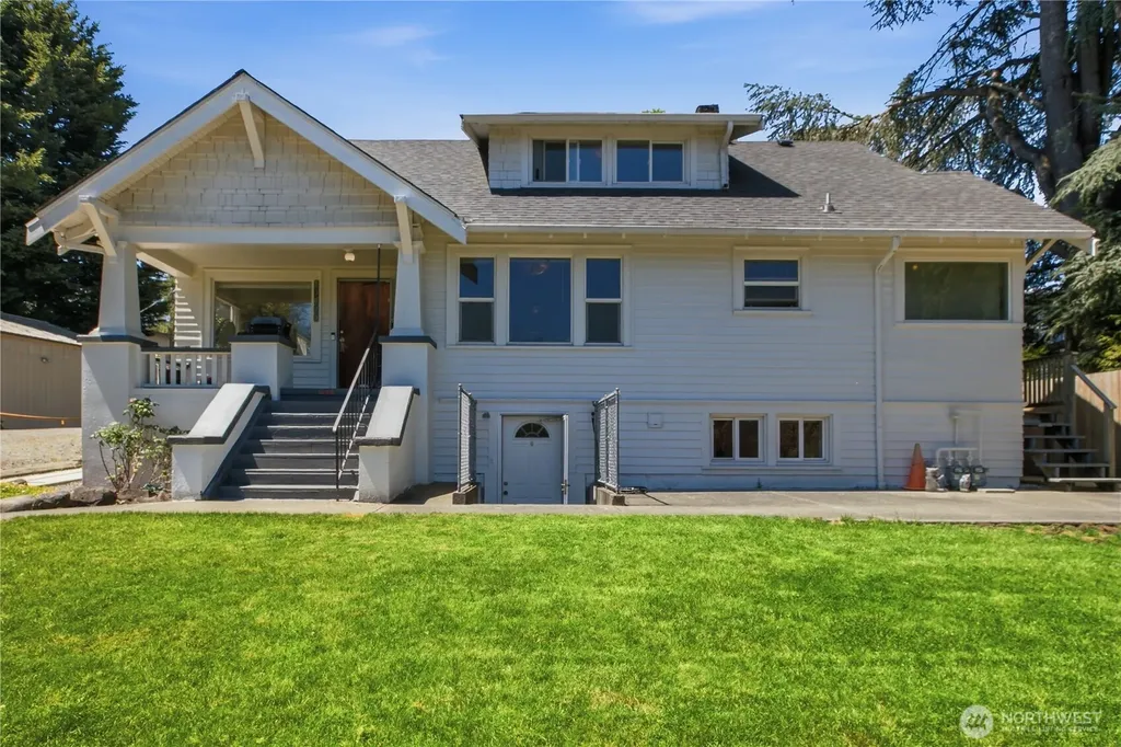 13025 Ambaum Boulevard SW Burien WA 98146
