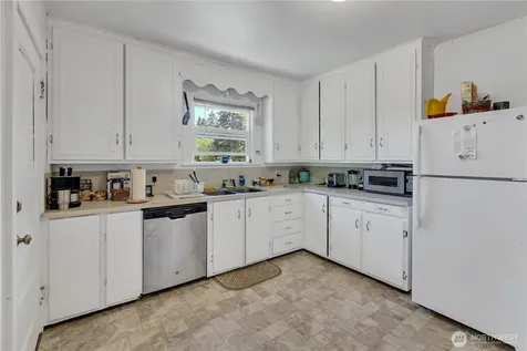 13025 Ambaum Boulevard SW Burien WA 98146