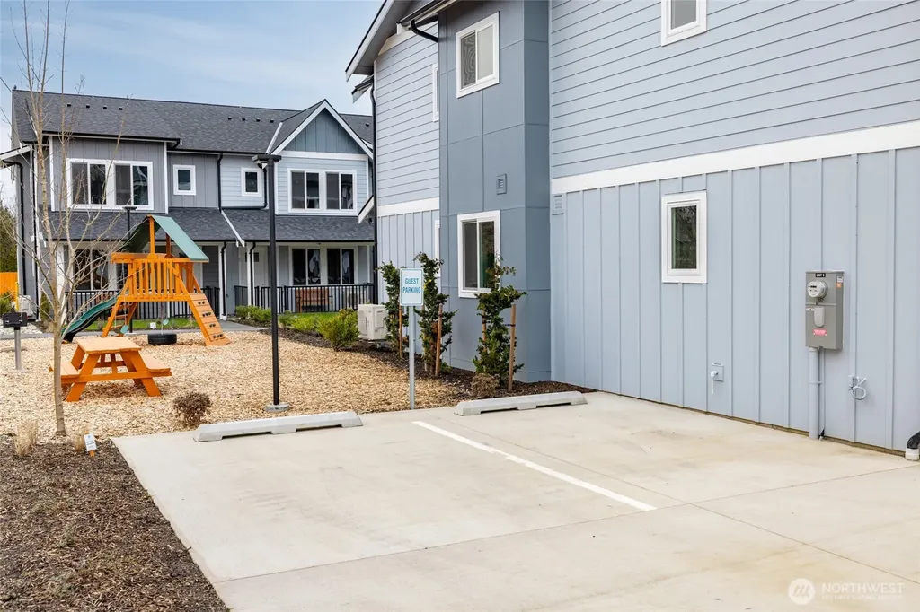 1515 N Waugh Road Mount Vernon WA 98273