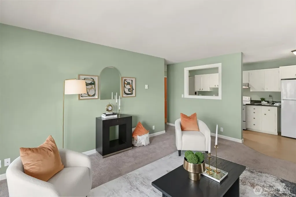 932 100th Avenue NE Bellevue WA 98004