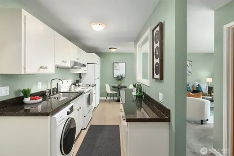 932 100th Avenue NE Bellevue WA 98004
