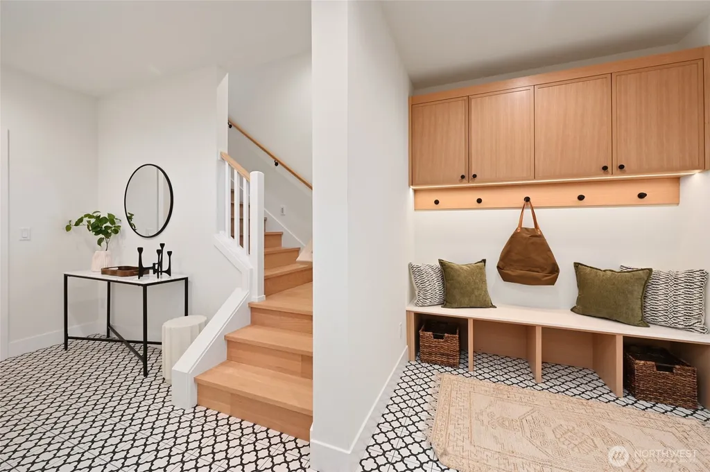 3111 W Mansell Street Seattle WA 98199
