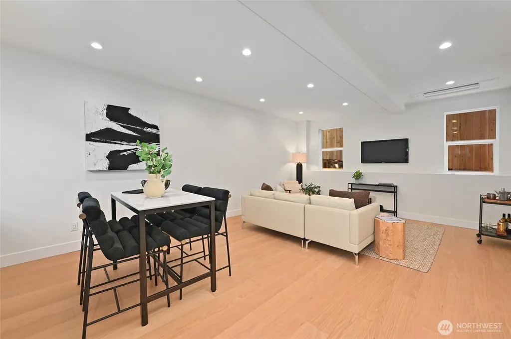 3111 W Mansell Street Seattle WA 98199