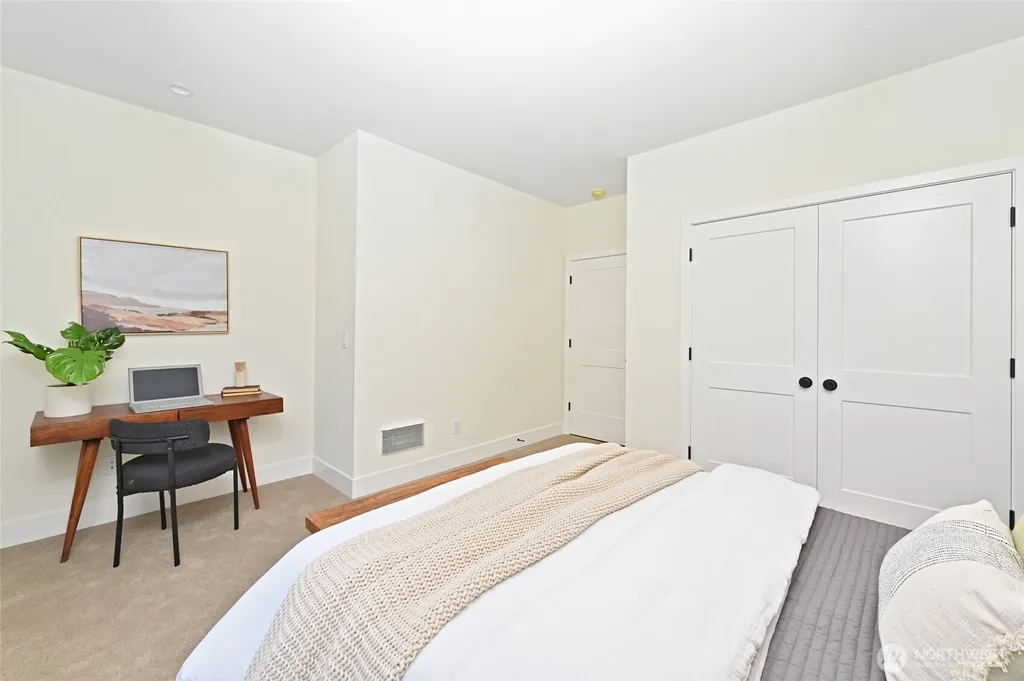 3111 W Mansell Street Seattle WA 98199