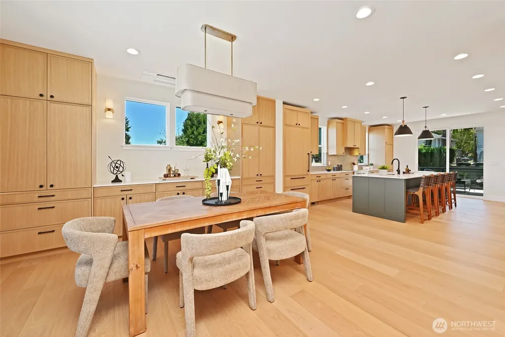 3111 W Mansell Street Seattle WA 98199