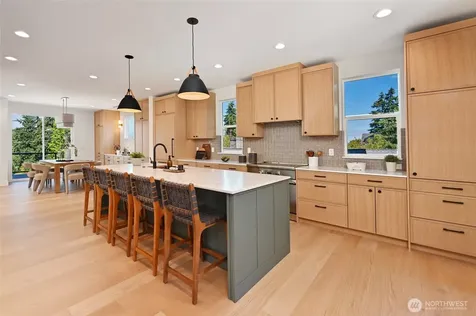 3111 W Mansell Street Seattle WA 98199