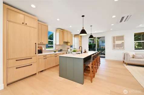 3111 W Mansell Street Seattle WA 98199