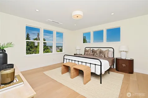 3111 W Mansell Street Seattle WA 98199