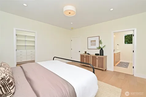 3111 W Mansell Street Seattle WA 98199