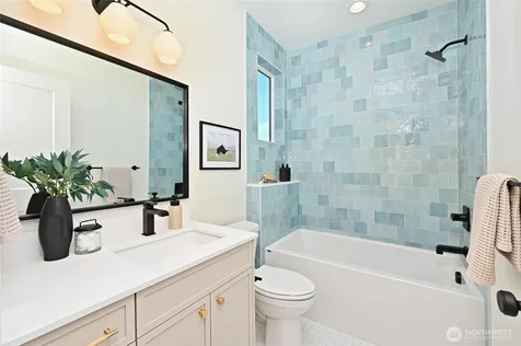 3111 W Mansell Street Seattle WA 98199