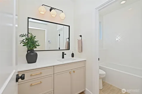 3111 W Mansell Street Seattle WA 98199