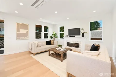 3111 W Mansell Street Seattle WA 98199
