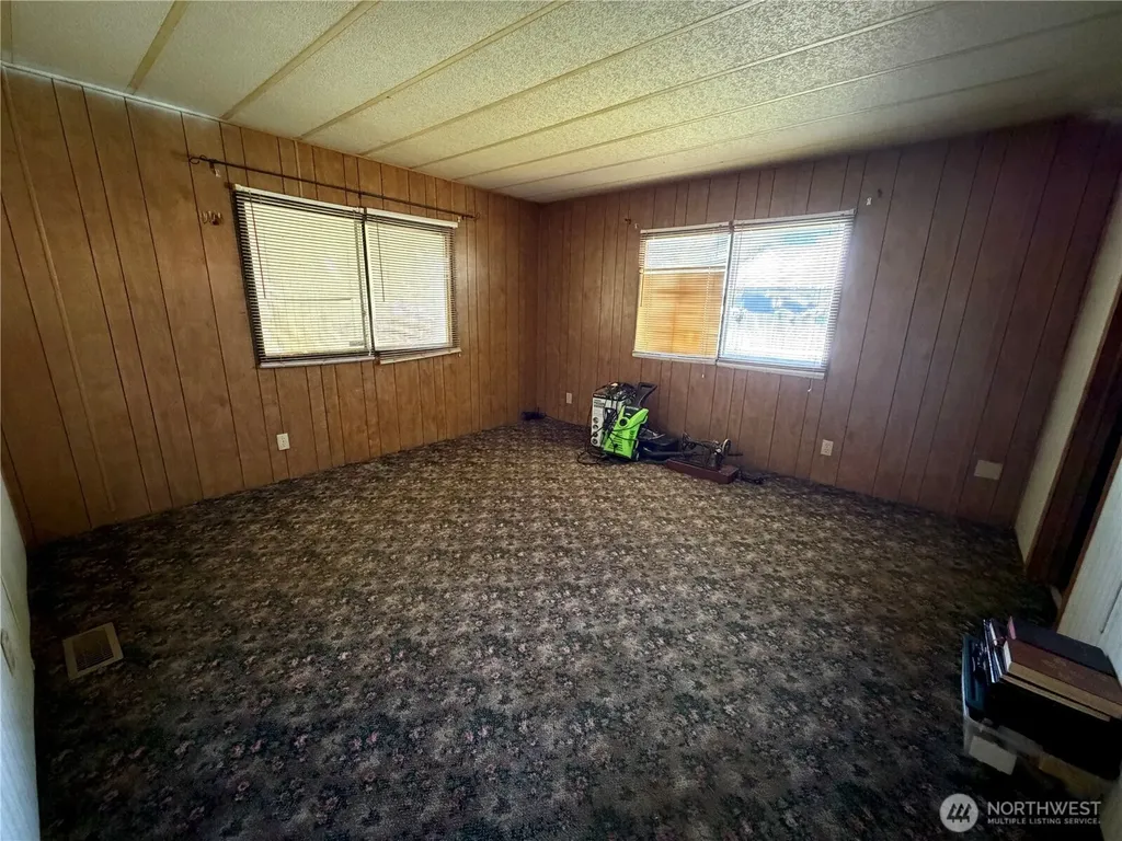 11432 Nisqually Park Loop SE Olympia WA 98513