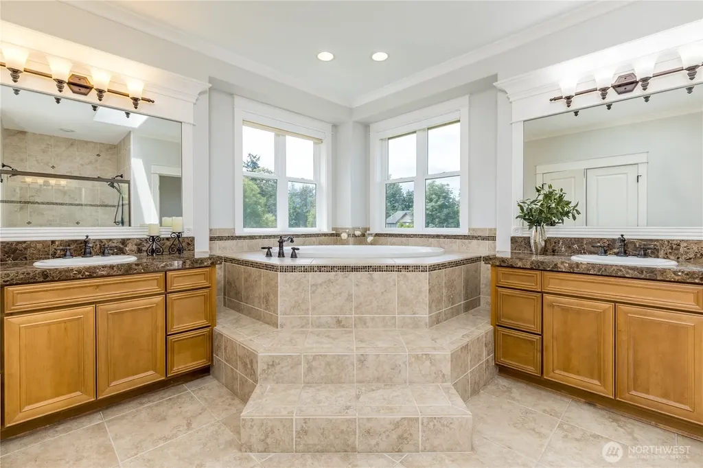 11841 SE 290th Place Auburn WA 98092