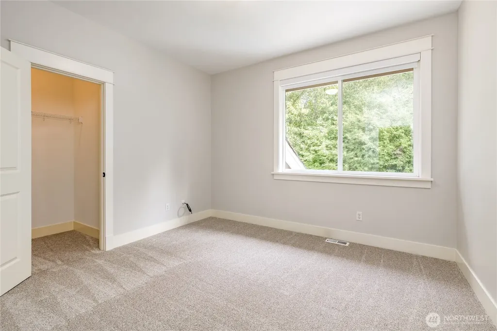 11841 SE 290th Place Auburn WA 98092
