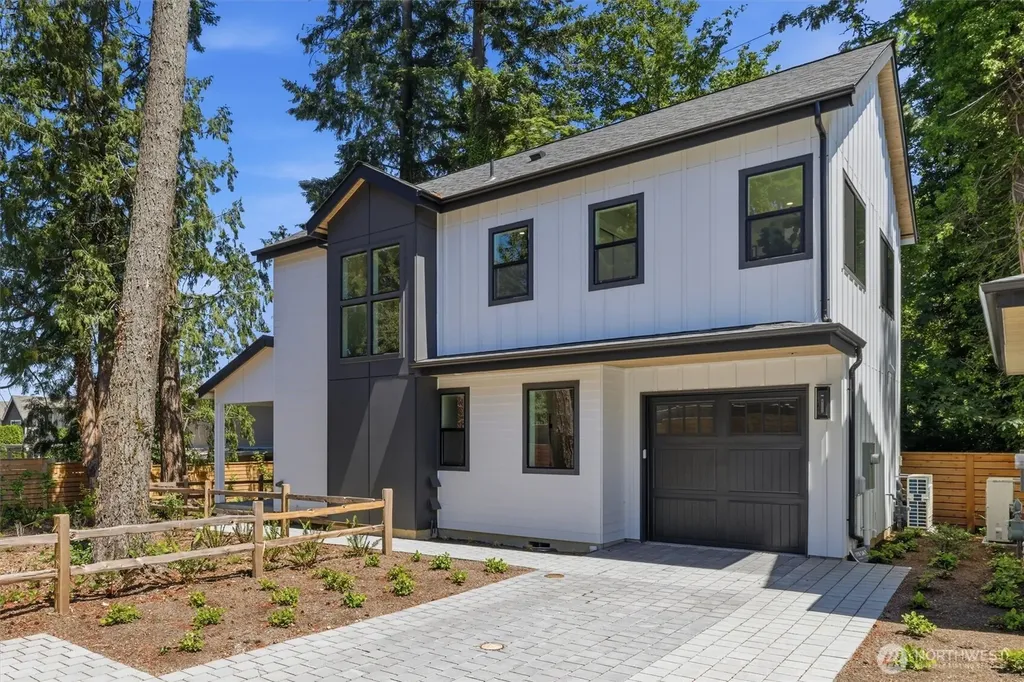 9016 124th Lane NE Kirkland WA 98033