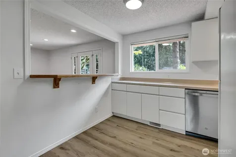 16200 Avondale Rd NE Woodinville WA 98077