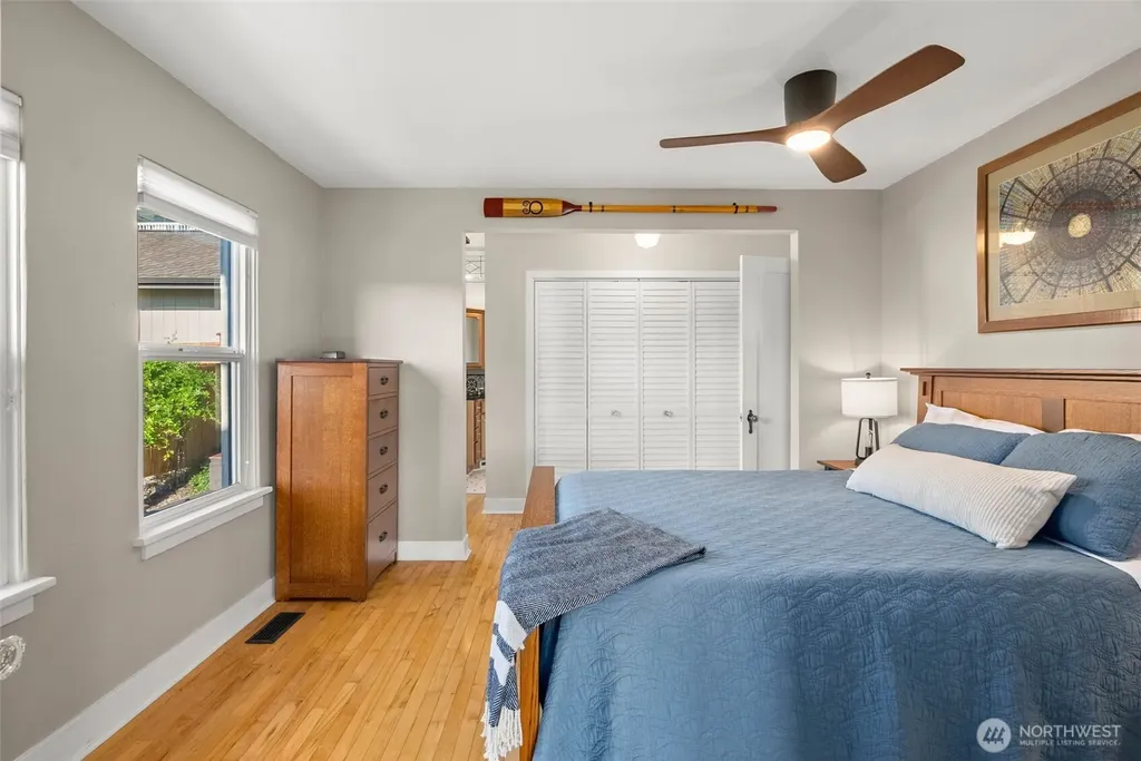 18897 4th Avenue NE Poulsbo WA 98370