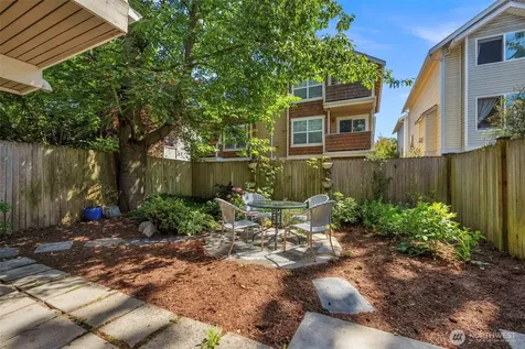 8548 Midvale Avenue N Seattle WA 98103