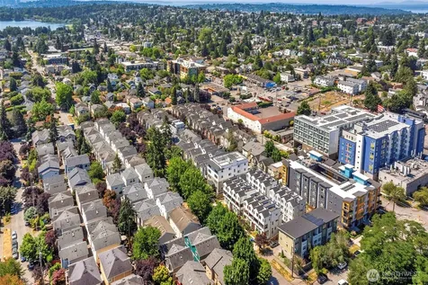 8548 Midvale Avenue N Seattle WA 98103