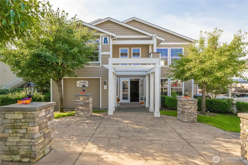 18615 101st Avenue Ct E Puyallup WA 98375
